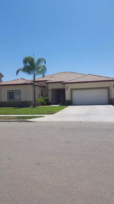 2759 Atchison Ave, Sanger, CA 93657 photo 1