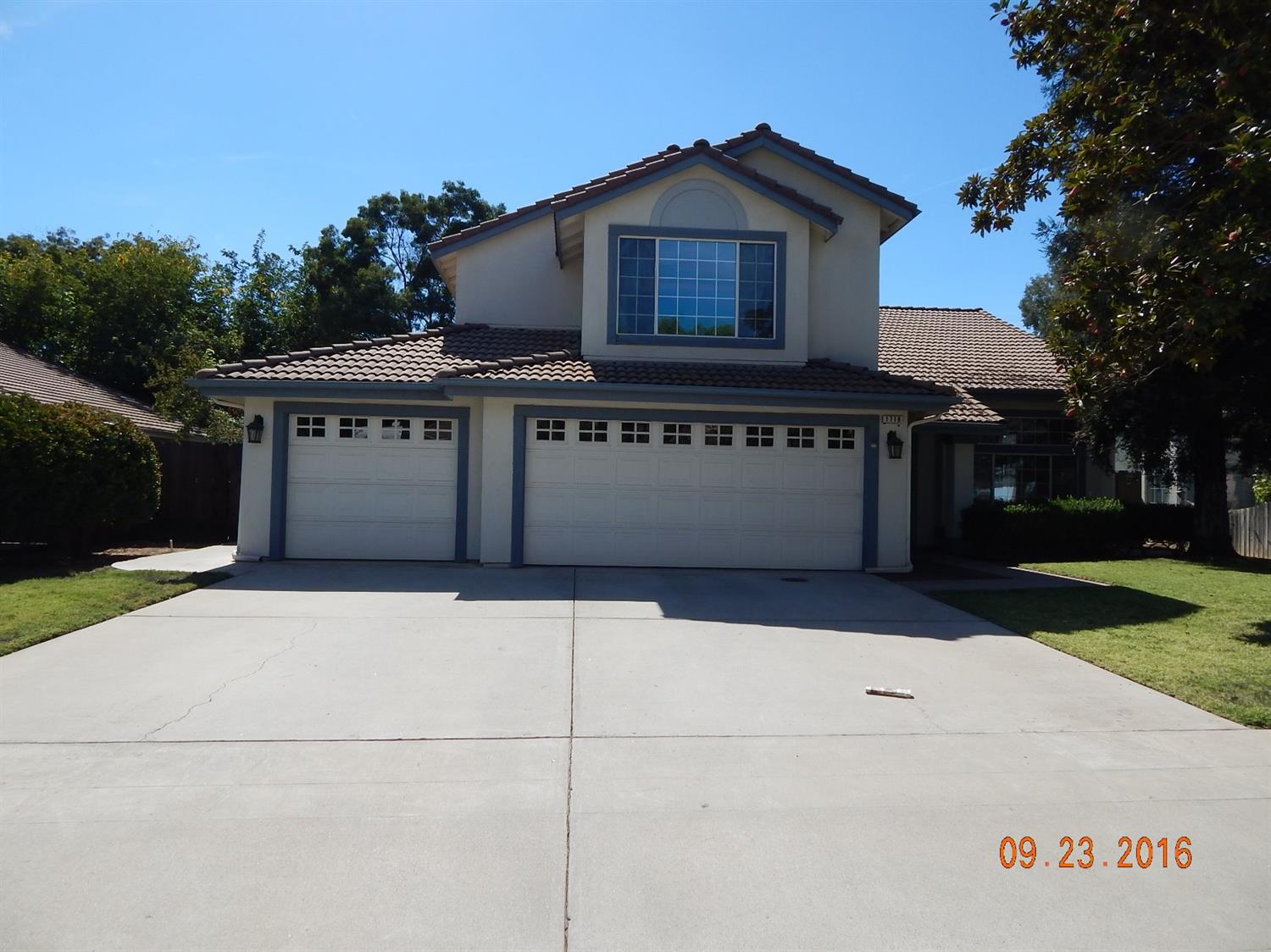 1718 Goshen, Clovis, CA 93611 photo 1