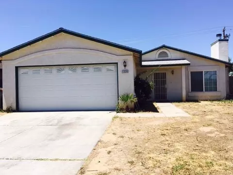 1326 Barcelona Way, Madera, CA 93638 photo 1