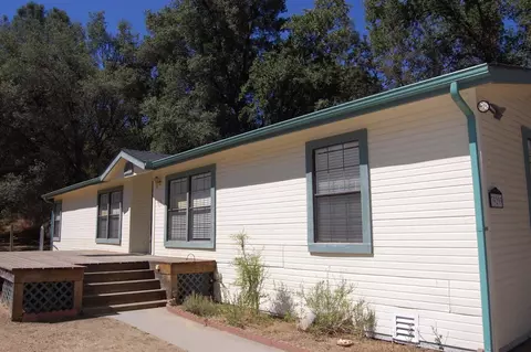 39299 Emerald Ln, Oakhurst, CA 93644 photo 1