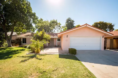 1064 Miami Ave, Clovis, CA 93611 photo 1