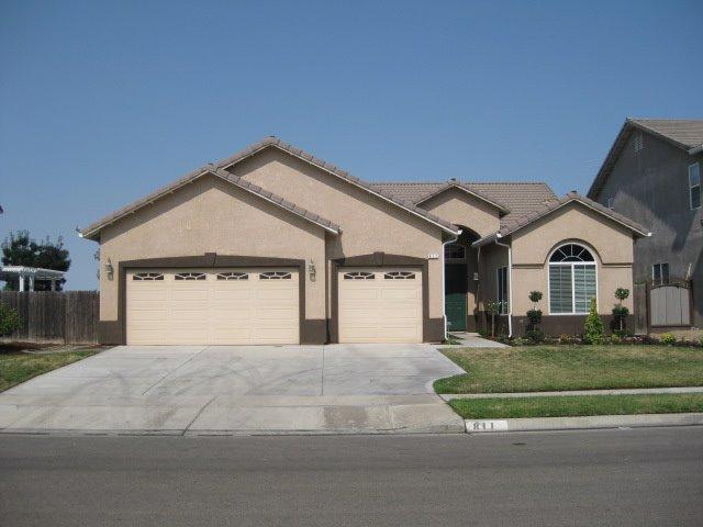 811 S Kenneth Ave, Kerman, CA 93630 photo 1