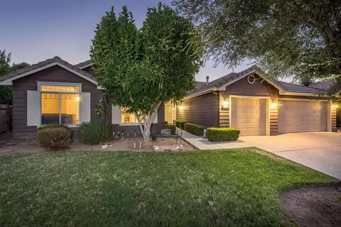 1142 N Filbert Ave, Clovis, CA 93611 photo 1