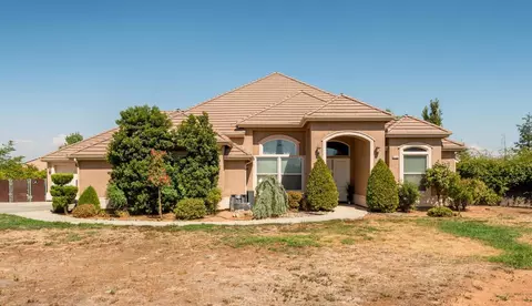 6192 N Mccall Ave, Clovis, CA 93619 photo 1