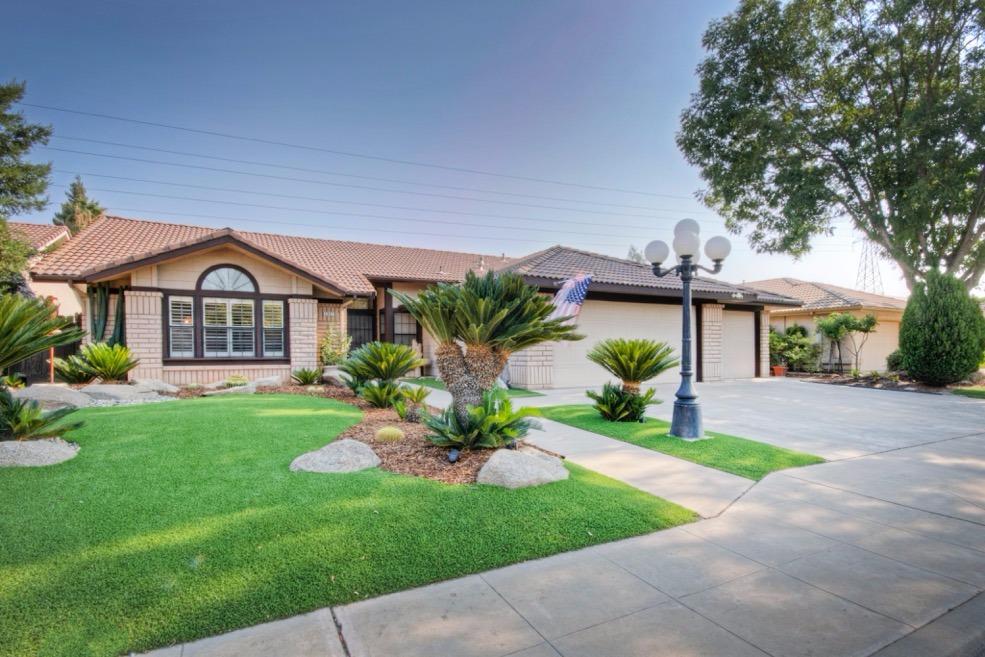 2087 Windsor Ave, Clovis, CA 93611 photo 1