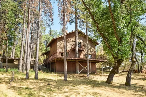 39499 Summit Dr, Oakhurst, CA 93644 photo 1