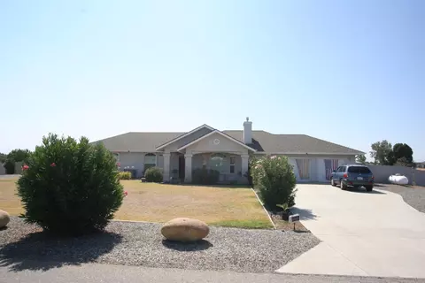 29718 Woodview Dr, Madera, CA 93638 photo 1