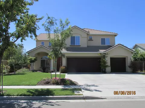 855 S Michelle Ave, Kerman, CA 93630 photo 1