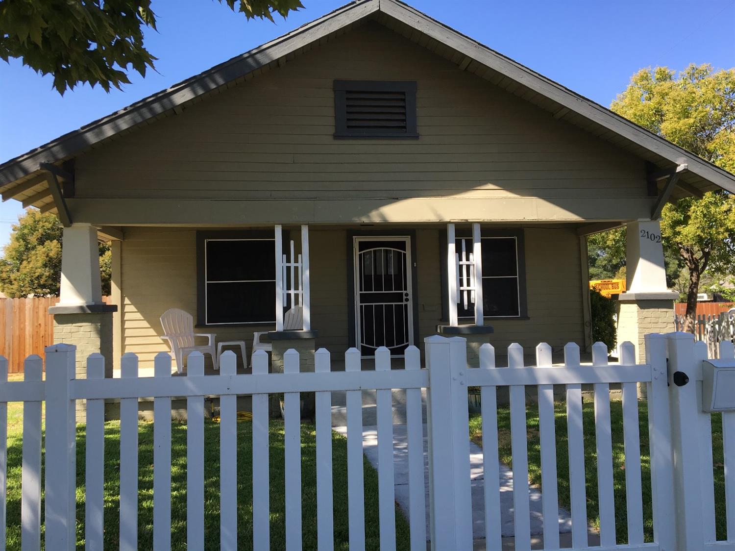 2102 7th St, Sanger, CA 93657 photo 1