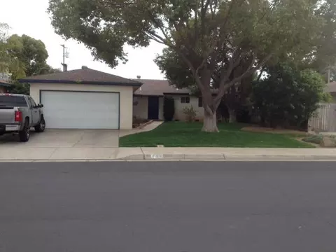434 W Rialto Ave W, Clovis, CA 93611 photo 1