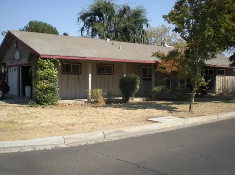 509 N Schnoor St, Madera, CA 93637 photo 1
