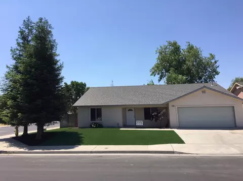 1294 Estabrook Ave, Clovis, CA 93612 photo 1