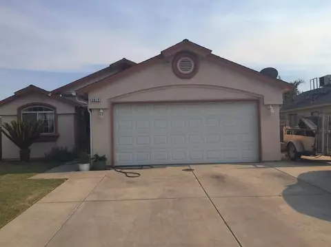 2819 Pine St, Selma, CA 93662 photo 1