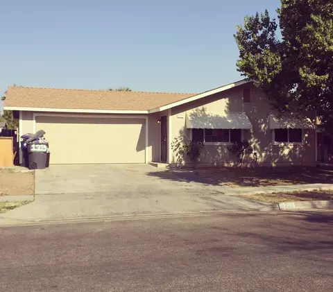 1213 Toronado Dr, Madera, CA 93638 photo 1
