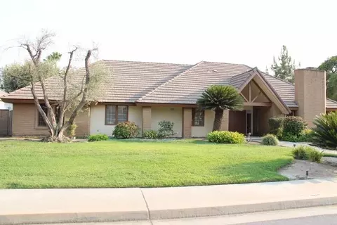 323 N 4th St, Fowler, CA 93625 photo 1