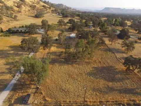 25497 Auberry Rd, Clovis, CA 93619 photo 1