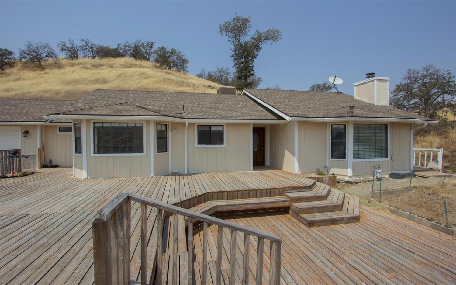 26297 Redhawk Ln, Clovis, CA 93619 photo 1