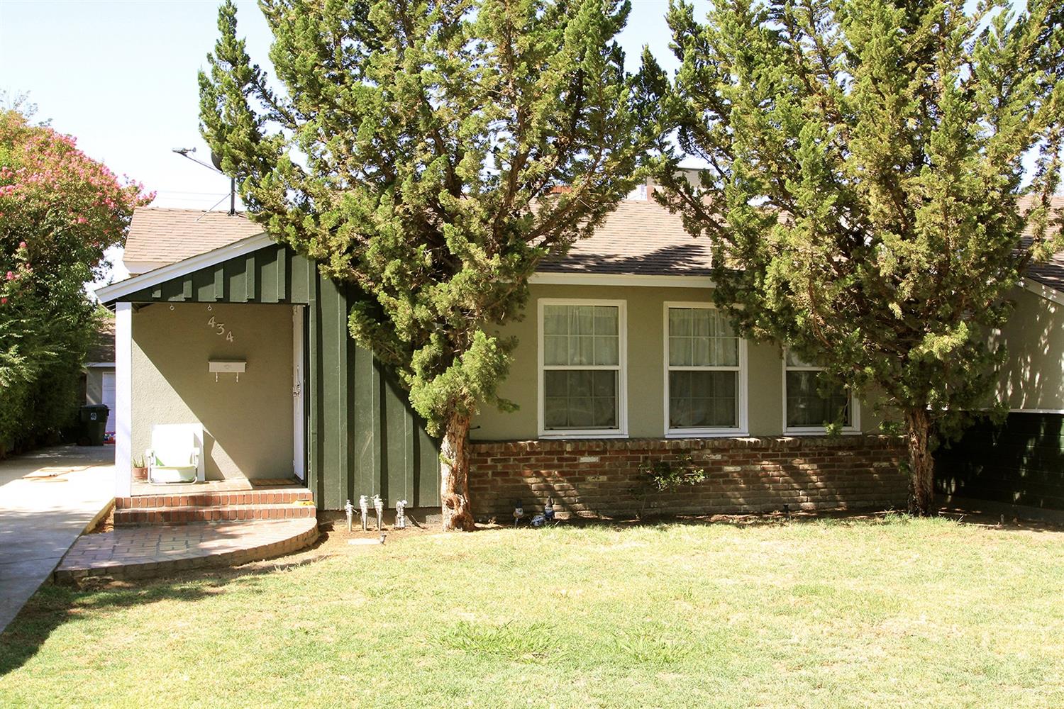 434 S K St, Madera, CA 93637 photo 1