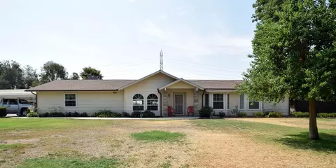 36202 Kensington Dr, Madera, CA 93636 photo 1