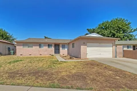 51 W Richert Ave, Clovis, CA 93612 photo 1