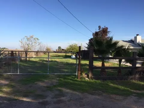 20689 Oakhill Rd, Madera, CA 93638 photo 1