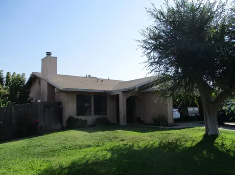 13541 E 5th St, Parlier, CA 93648 photo 1