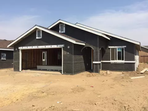 109 Monarch Rd, Madera, CA 93638 photo 1