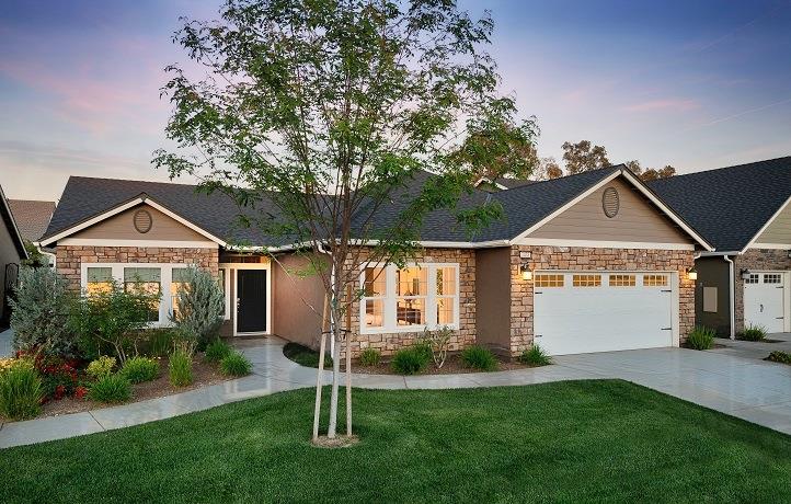 395 Reagan, Sanger, CA 93657 photo 1