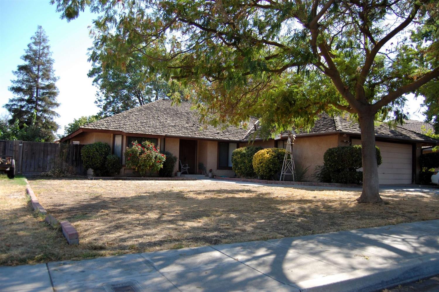 2264 Mitchell Ave, Clovis, CA 93611 photo 1