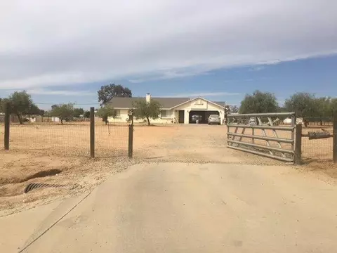 19972 Claremont Rd, Madera, CA 93638 photo 1
