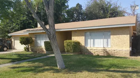 2821 Holiday Way, Madera, CA 93637 photo 1
