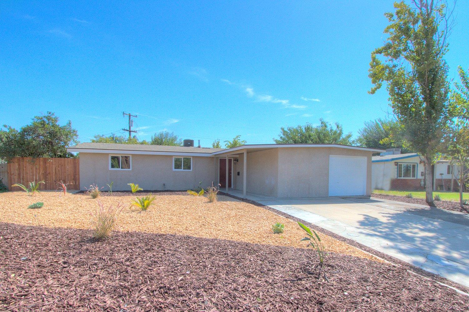 136 San Gabriel Ave, Clovis, CA 93612 photo 1