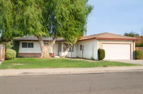 1651 Oxford Ave, Clovis, CA 93612 photo 1