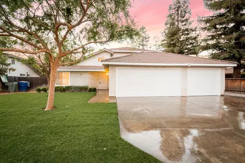 860 Bliss Ave, Clovis, CA 93611 photo 1