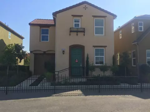3701 Friendship Ln, Clovis, CA 93619 photo 1