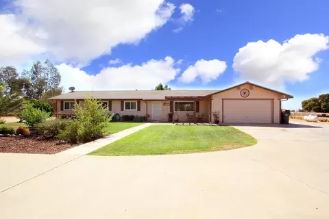 25376 Acton Way, Madera, CA 93638 photo 1