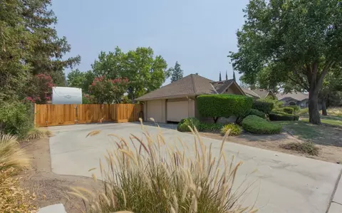 189 W Menlo Ave, Clovis, CA 93612 photo 1