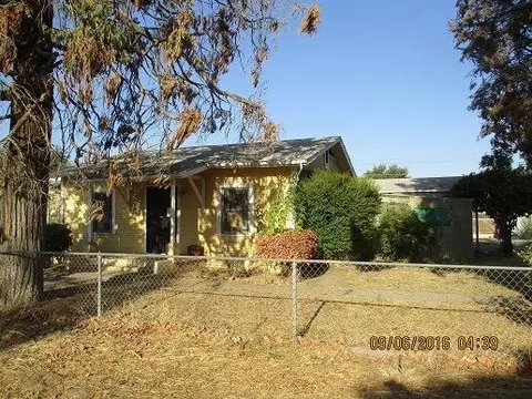 813 Cutting St, Madera, CA 93638 photo 1