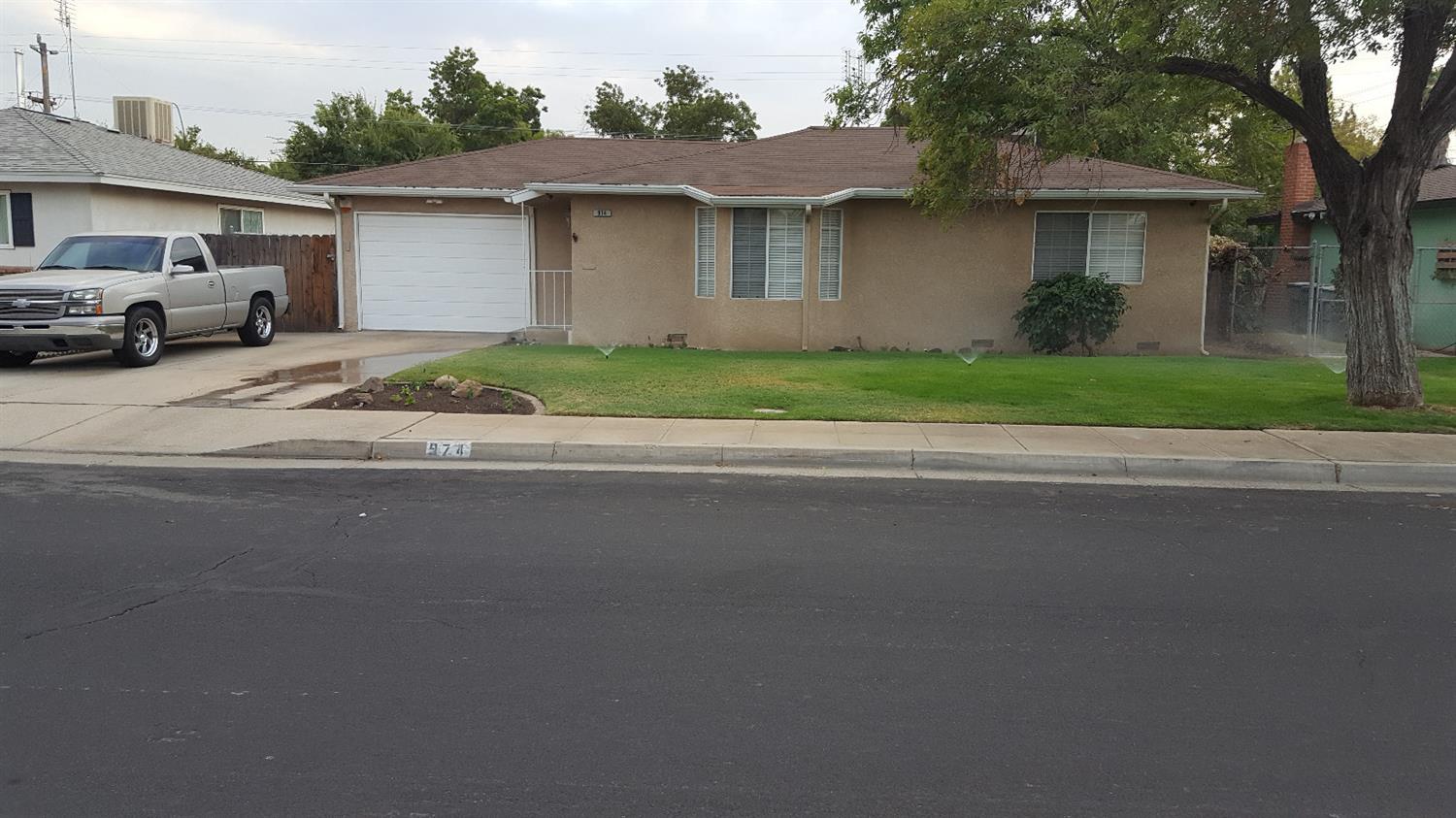 974 W Alamos Ave, Clovis, CA 93612 photo 1
