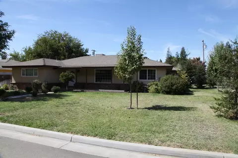 424 Hilton St, Madera, CA 93637 photo 1