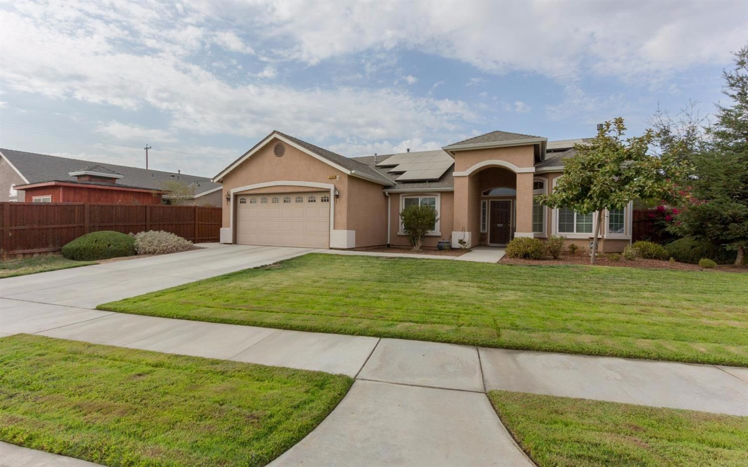 2270 Lorena Ave, Sanger, CA 93657 photo 1