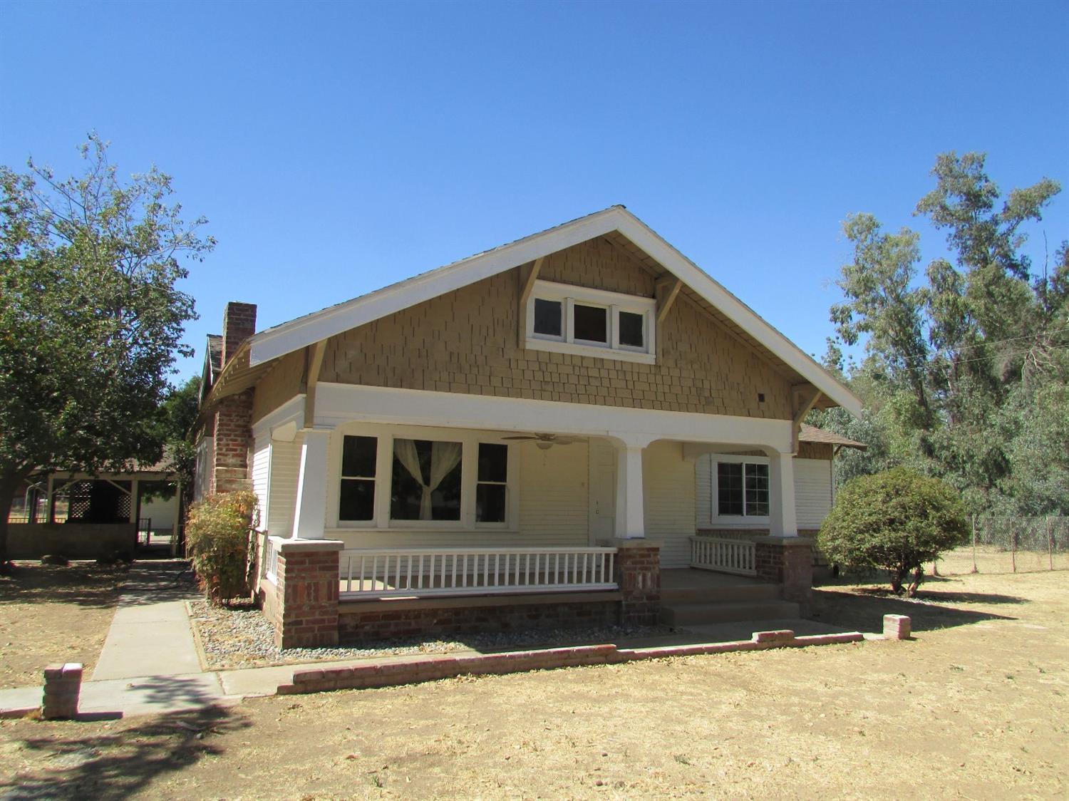 7313 N De Wolf Ave, Clovis, CA 93619 photo 1