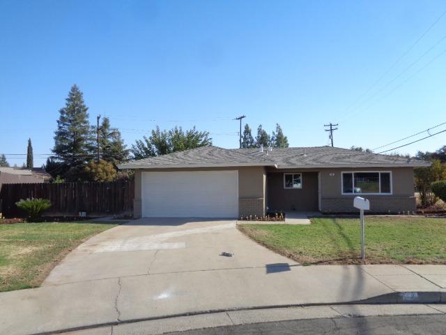 147 10th Ave, Clovis, CA 93612 photo 1