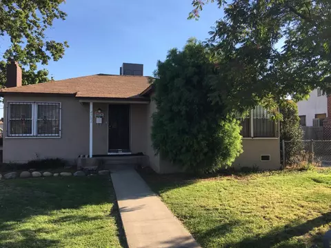 4762 E Laurel Ave, Fresno, CA 93703 photo 1