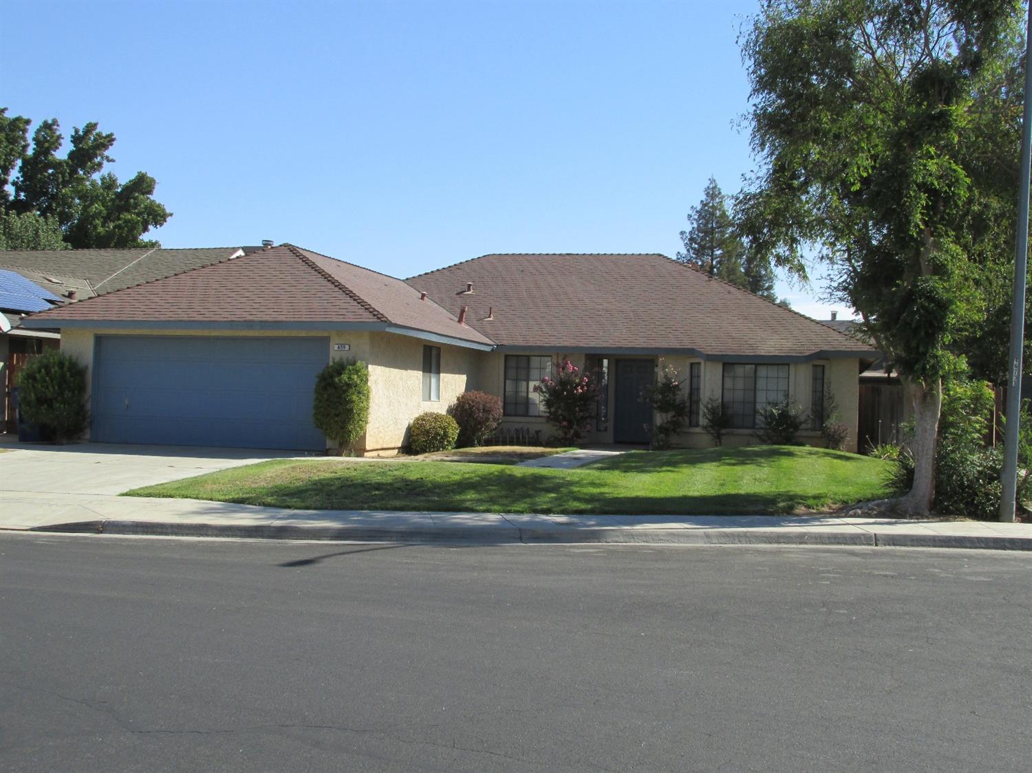 659 N Bundy Ave, Clovis, CA 93611 photo 1