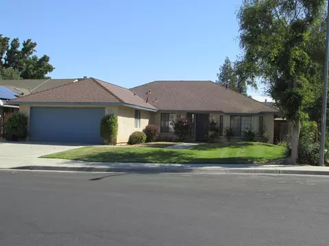 659 N Bundy Ave, Clovis, CA 93611 photo 1