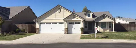 2132 Carson Ave, Clovis, CA 93611 photo 1