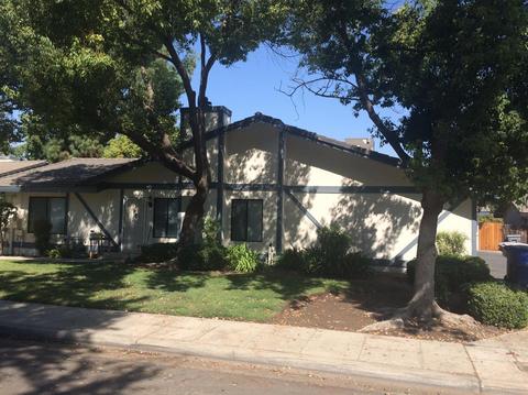 527 W Escalon Ave, Clovis, CA 93612 photo 1