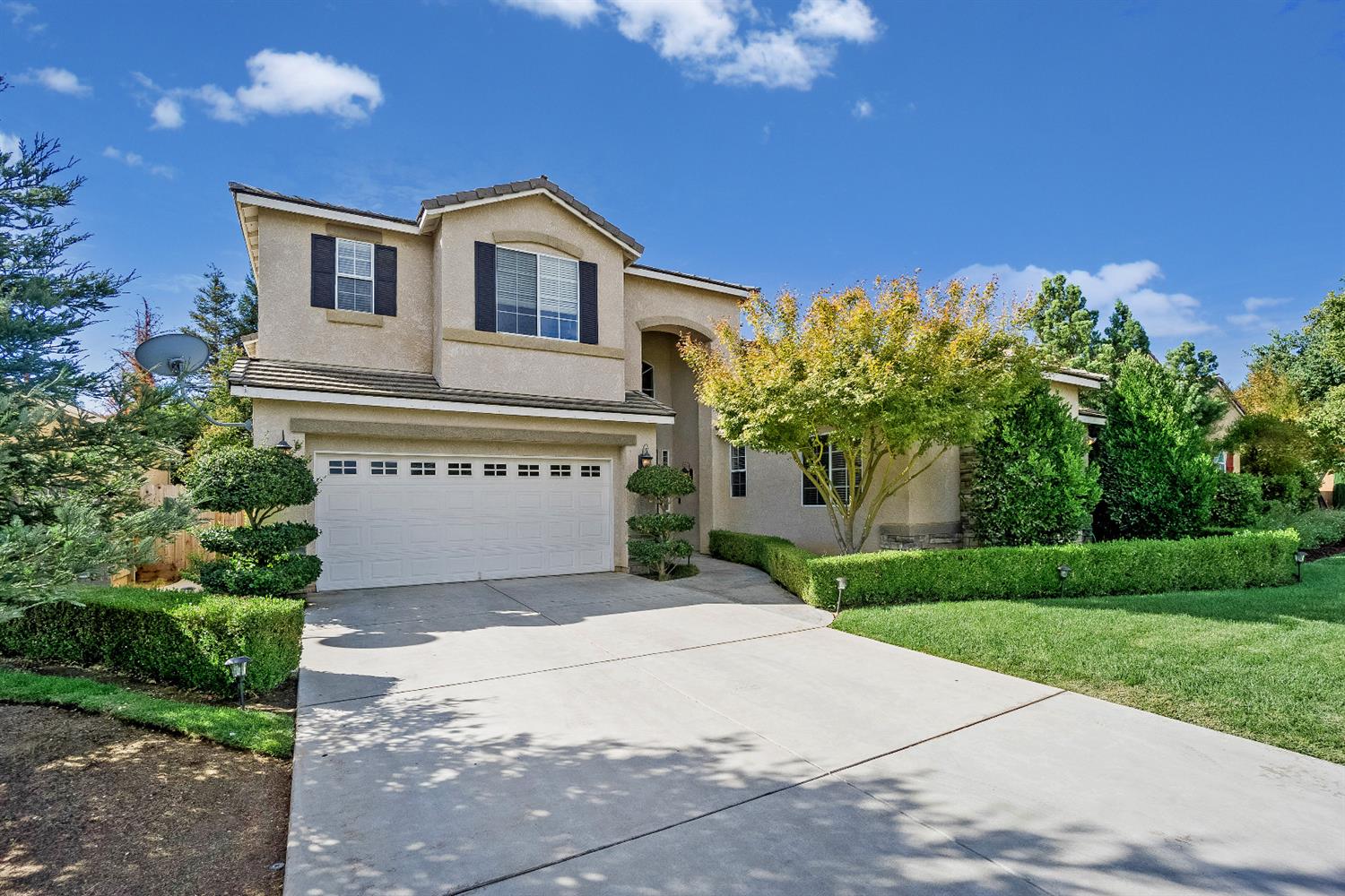 2368 Powers Ave, Clovis, CA 93619 photo 1