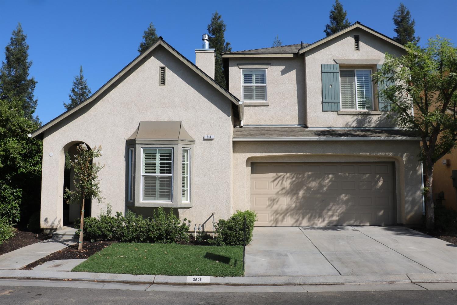 93 W Bohemia Ln, Clovis, CA 93619 photo 1